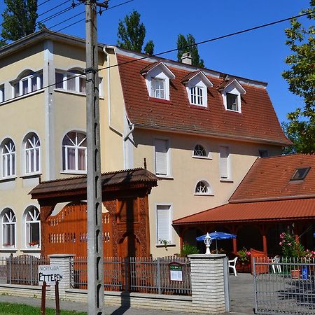 بالاتونسزارسكو Nosztalgia Hotel المظهر الخارجي الصورة